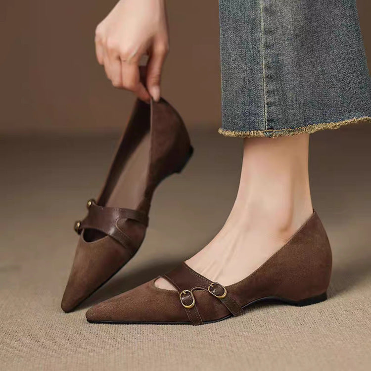 Französische Ballerinas in Braun