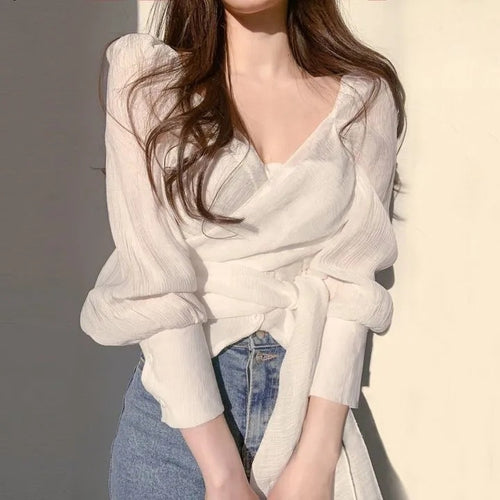 ModeGlanz Chiffonbluse mit V-Ausschnitt – Weiß