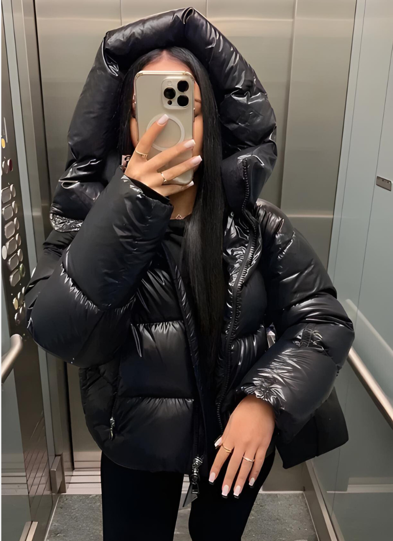 Damen Oversize Pufferjacke mit Großer Kapuze für den Winter | M&G