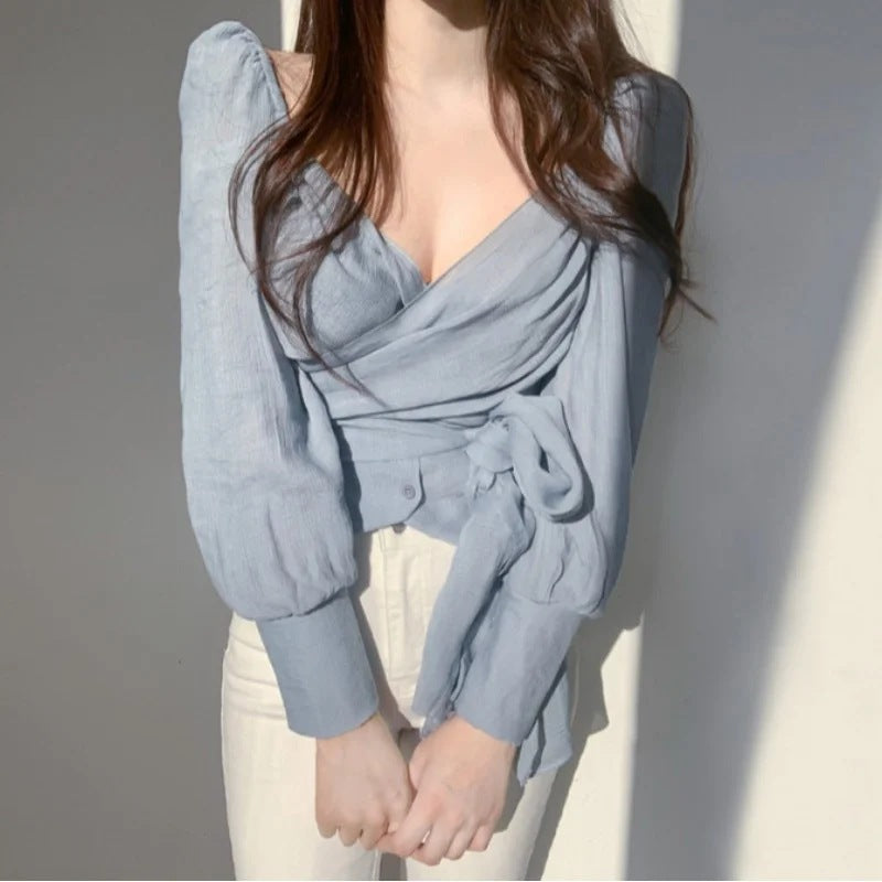 ModeGlanz Chiffonbluse mit V-Ausschnitt – Blau