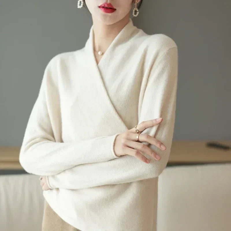 Eleganter Damen Wickelpullover mit V Ausschnitt | M&G