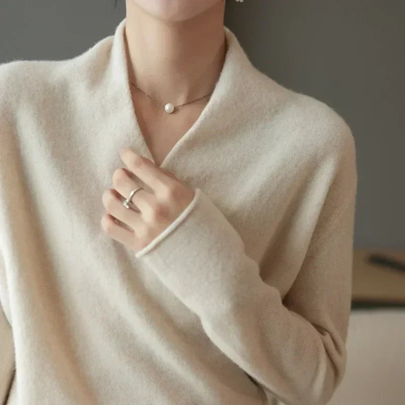 Eleganter Damen Wickelpullover mit V Ausschnitt | M&G