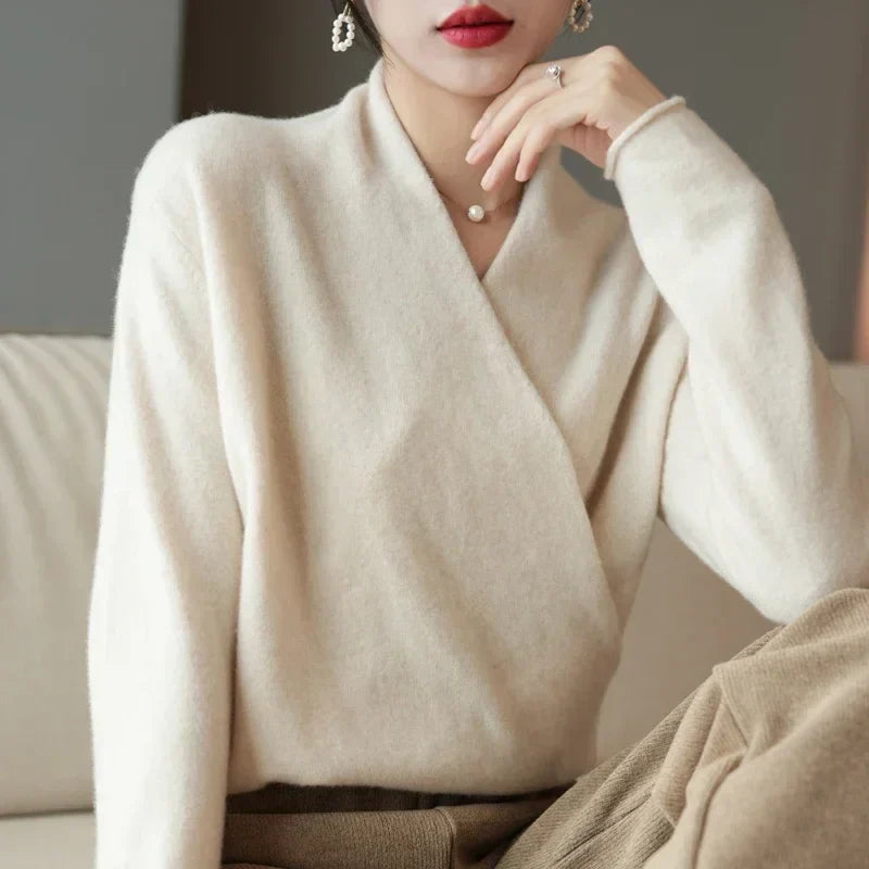 Eleganter Damen Wickelpullover mit V Ausschnitt | M&G