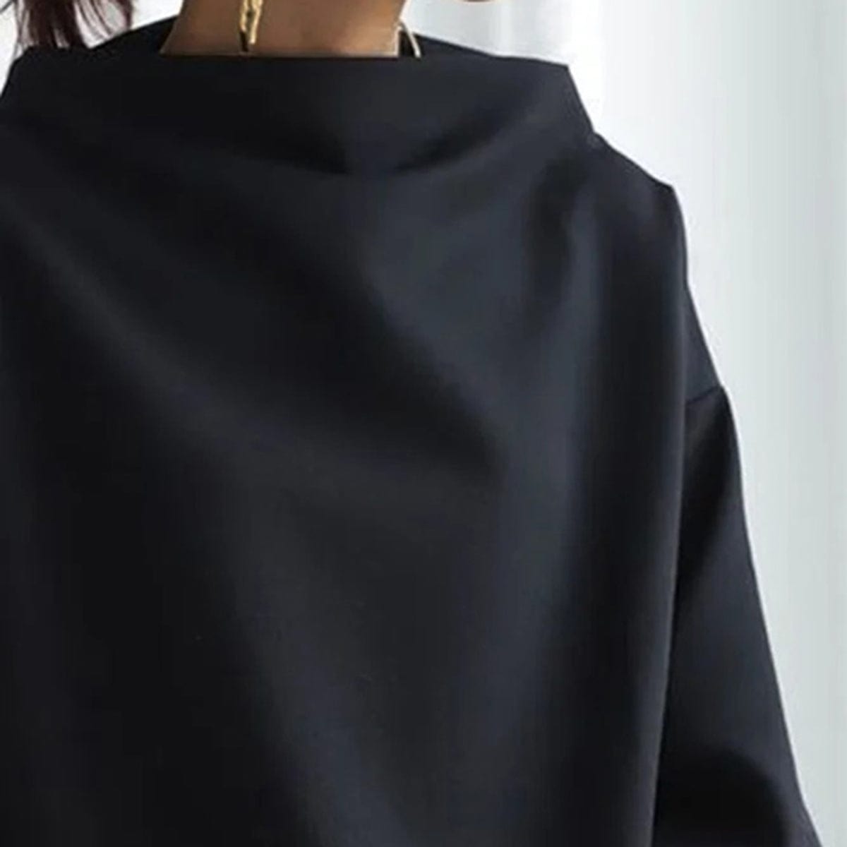 Eleganter Damen Pullover mit Modernem Faltkragen | M&G